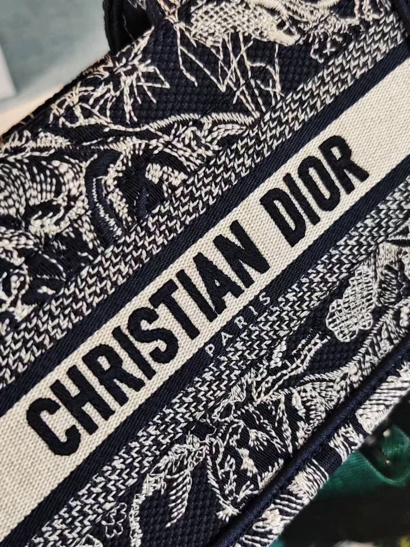 Christian Dior Shopping Bags